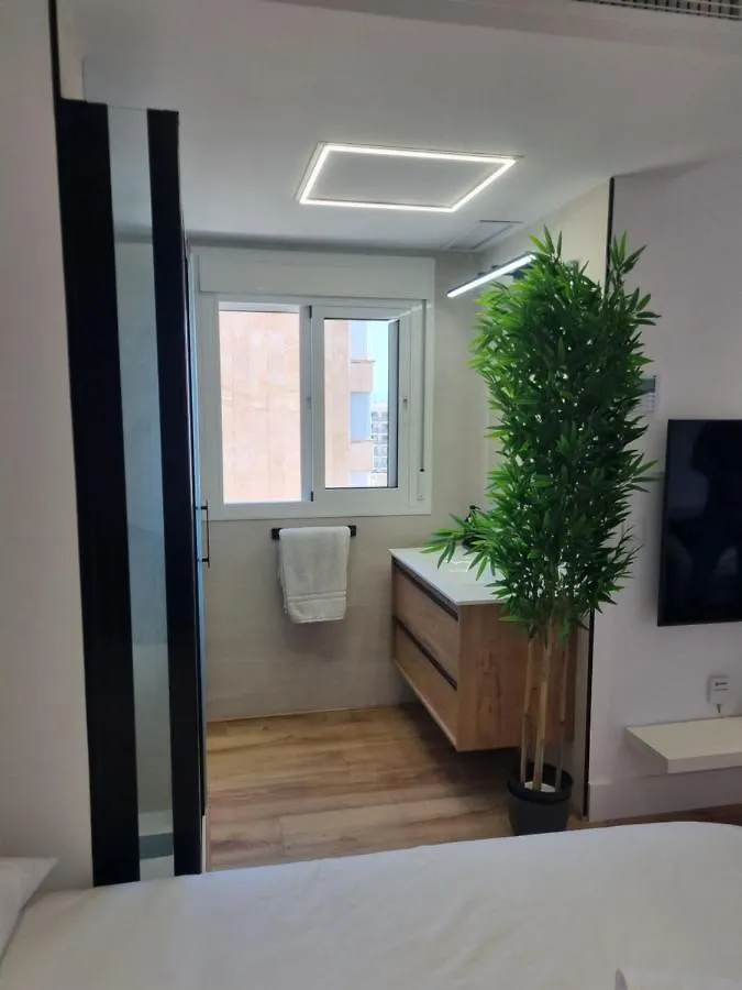 Precioso Apartamento En El Centro Con Terraza Torremolinos 0*,  Spain